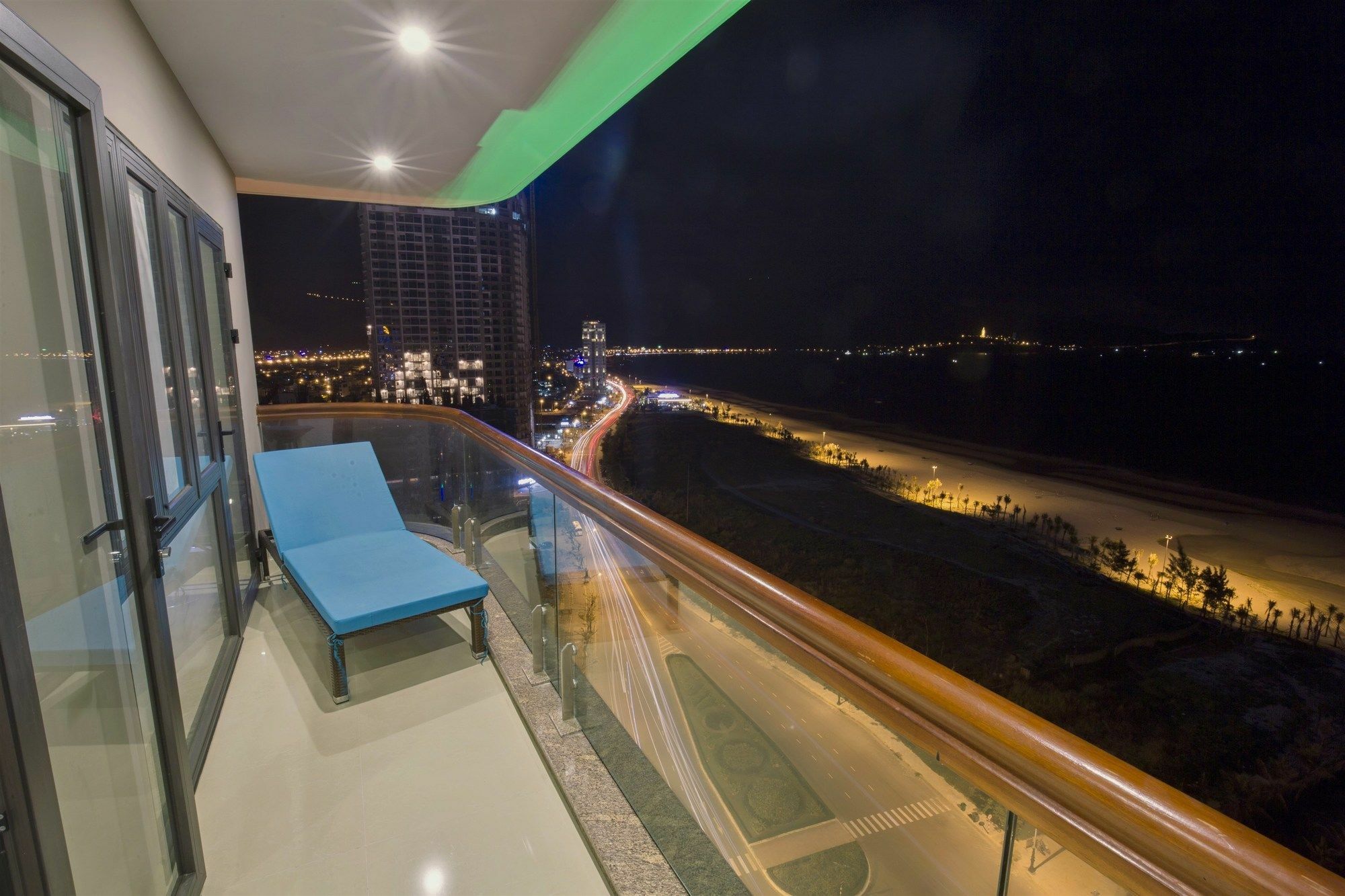 7 Seven Sea Hotel Da Nang Zewnętrze zdjęcie